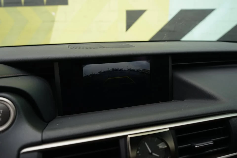 2020 Lexus IS 3rd Gen - Image 16 of 18
