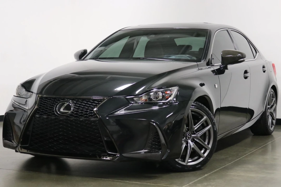 2020 Lexus IS 3rd Gen - Image 4 of 12