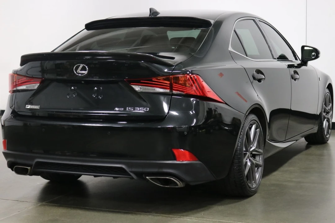 2020 Lexus IS 3rd Gen - Image 10 of 12