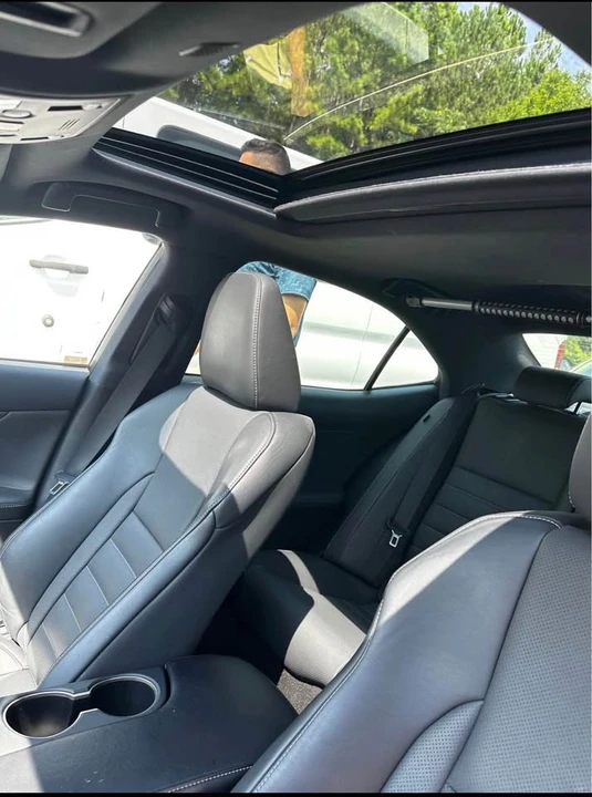 2020 Lexus IS 3rd Gen - Image 8 of 10