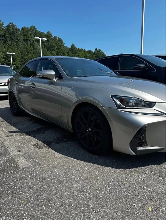 2020 Lexus IS 3rd Gen - Image 3 of 10