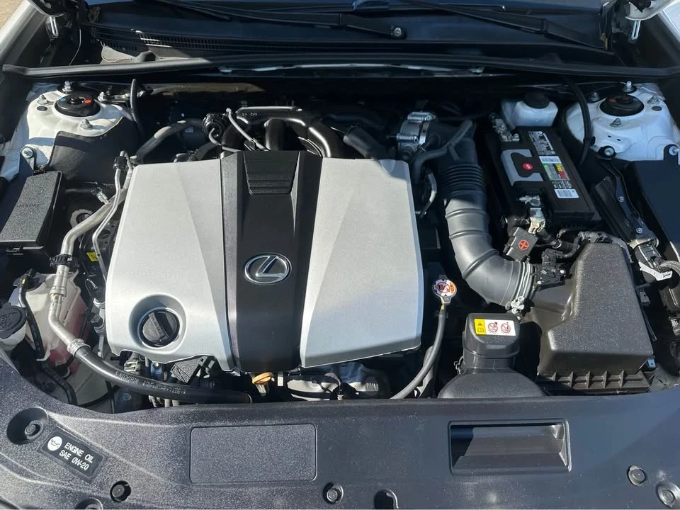 2020 Lexus IS 3rd Gen - Image 3 of 13