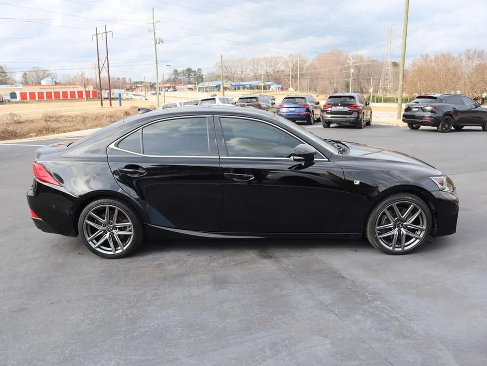 2020 Lexus IS 3rd Gen - Image 10 of 17