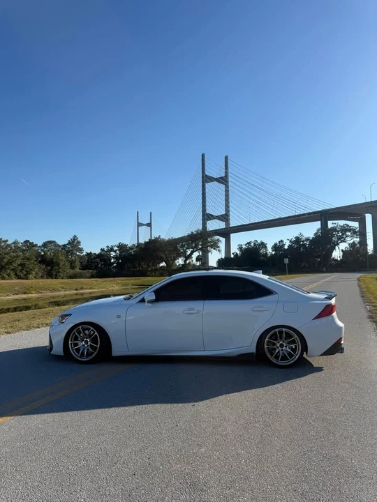 2020 Lexus IS 3rd Gen - Image 4 of 10