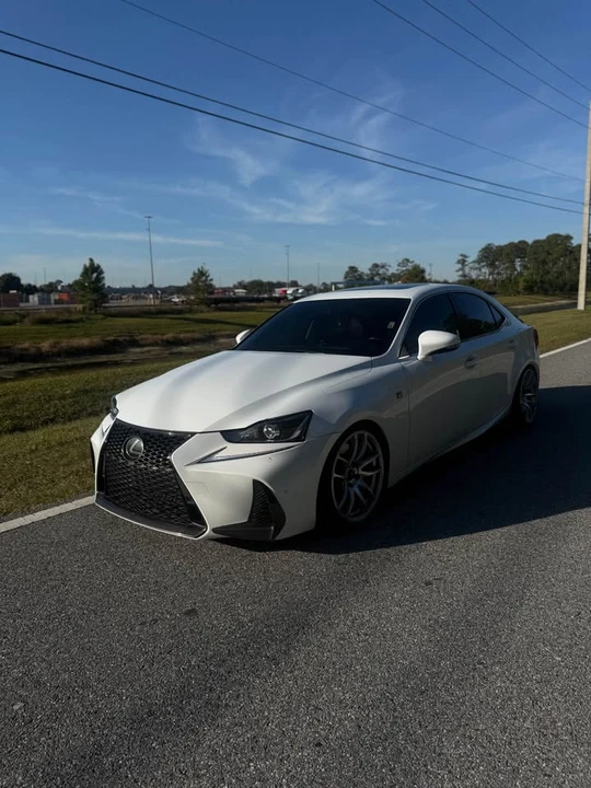 2020 Lexus IS 3rd Gen - Image 7 of 10