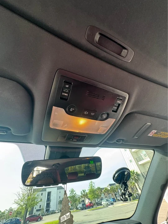2020 Lexus IS 3rd Gen - Image 19 of 20