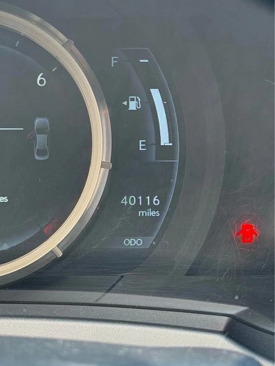 2020 Lexus IS 3rd Gen - Image 6 of 10