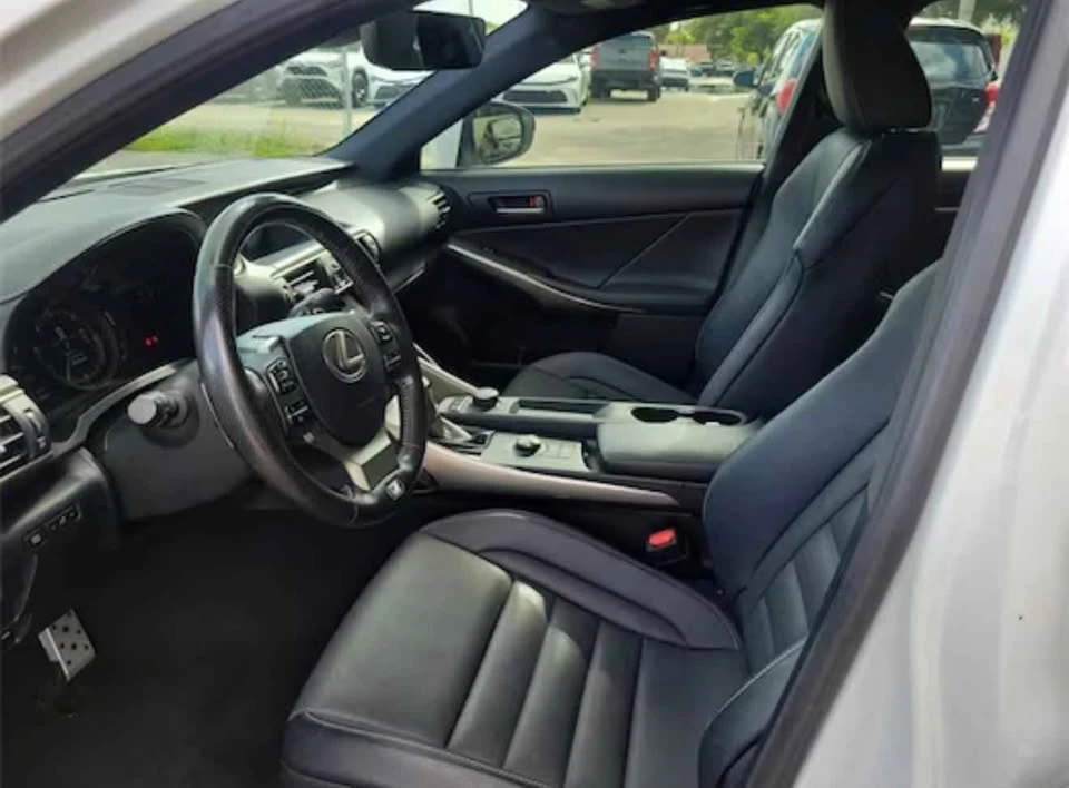 2020 Lexus IS 3rd Gen - Image 8 of 13