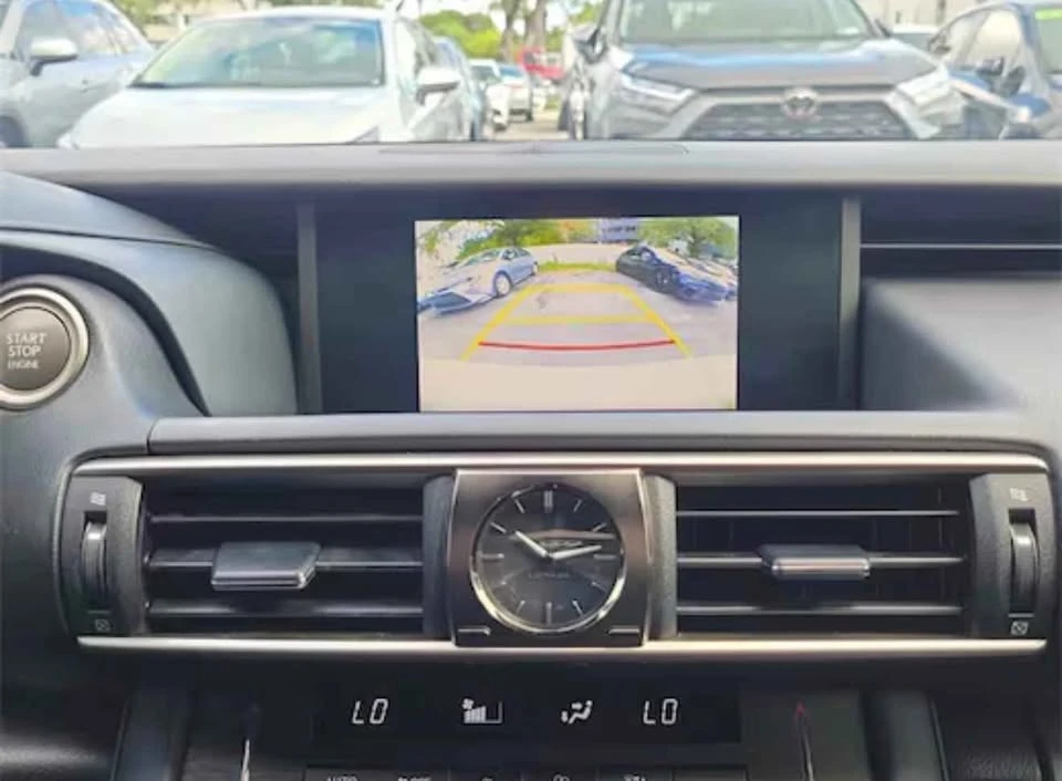 2020 Lexus IS 3rd Gen - Image 4 of 13