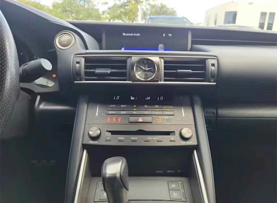 2020 Lexus IS 3rd Gen - Image 6 of 13