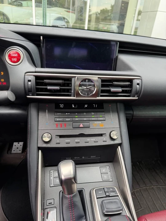 2020 Lexus IS 3rd Gen - Image 10 of 12