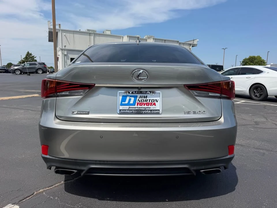 2020 Lexus IS 3rd Gen - Image 4 of 16
