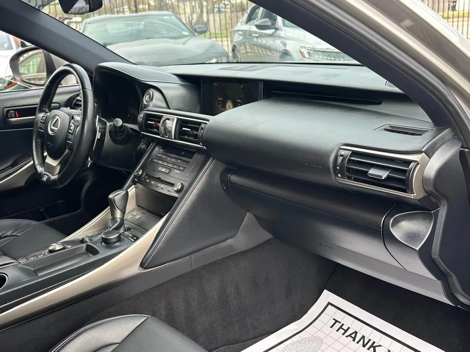 2020 Lexus IS 3rd Gen - Image 11 of 20