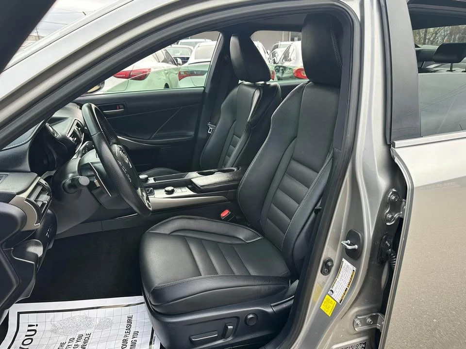 2020 Lexus IS 3rd Gen - Image 12 of 20