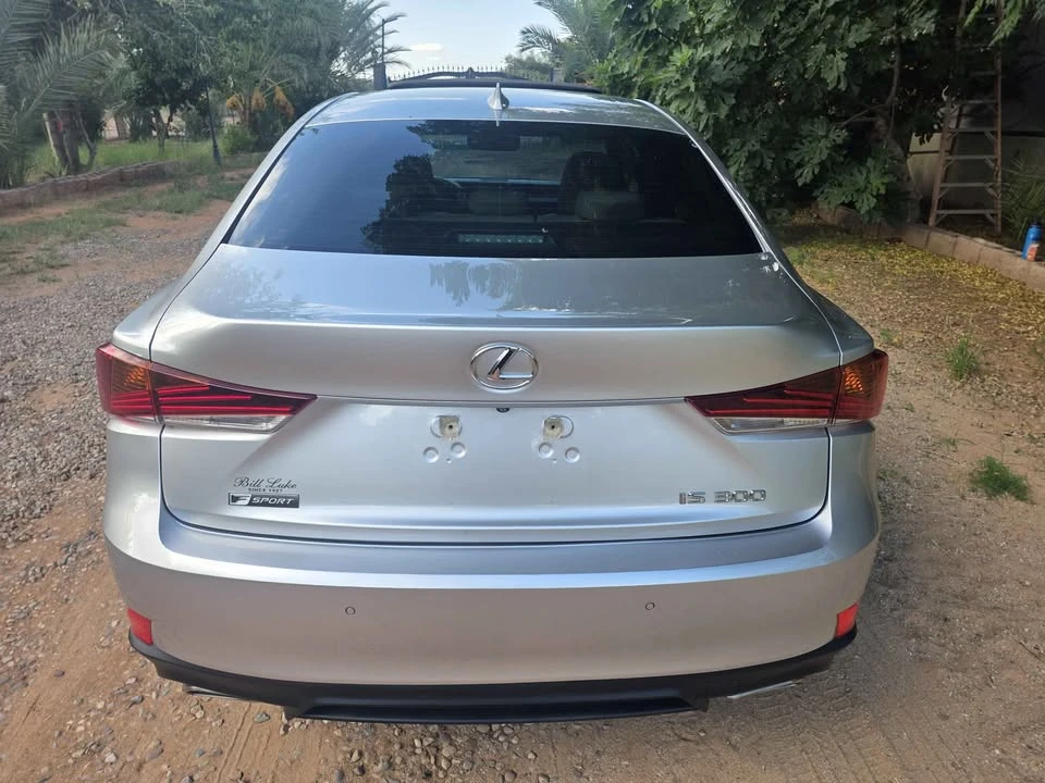 2020 Lexus IS 3rd Gen - Image 4 of 16