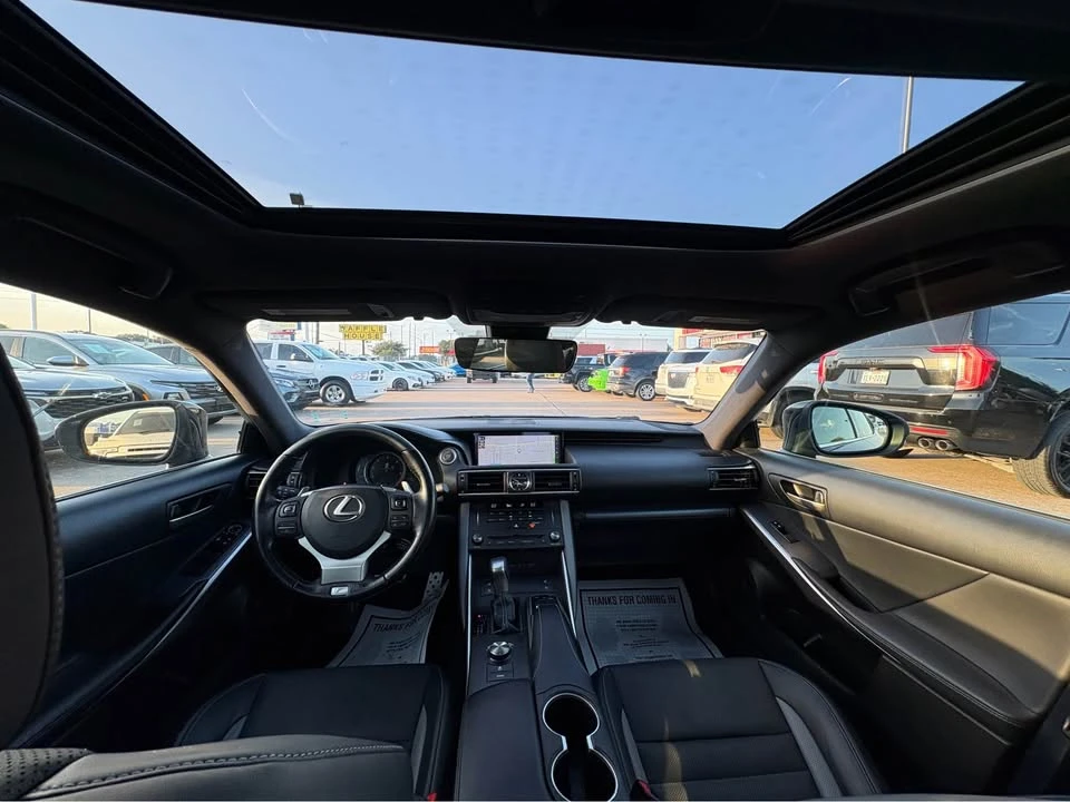 2020 Lexus IS 3rd Gen - Image 17 of 19
