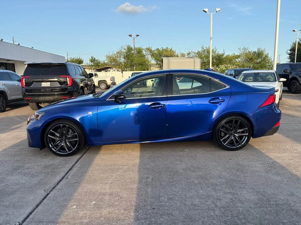 2020 Lexus IS 3rd Gen - Image 8 of 19
