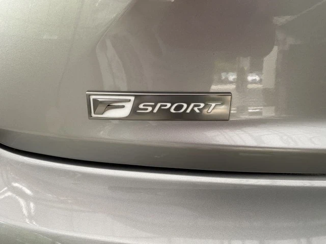 2020 Lexus IS 3rd Gen - Image 18 of 21