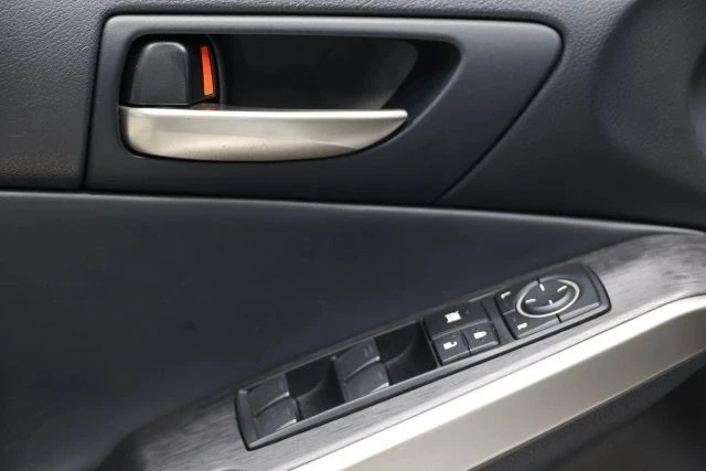 2020 Lexus IS 3rd Gen - Image 10 of 12