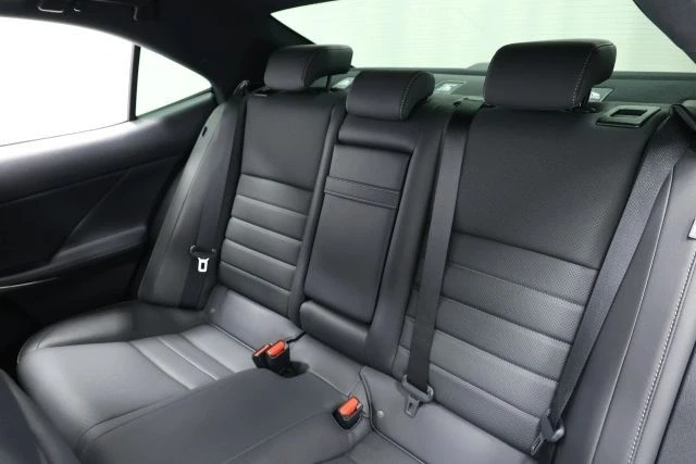 2020 Lexus IS 3rd Gen - Image 3 of 12