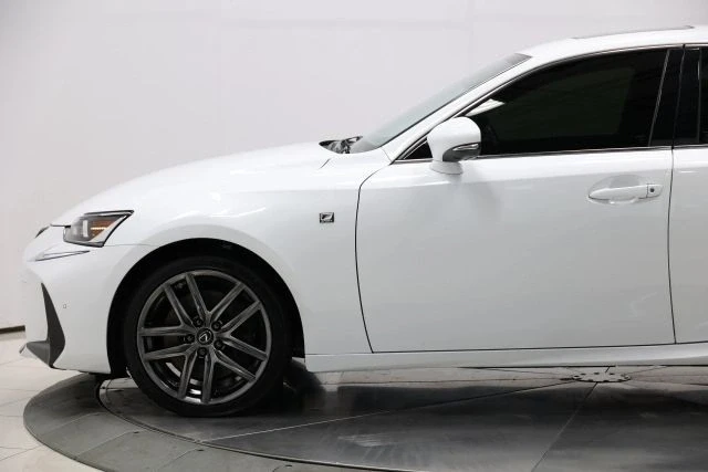 2020 Lexus IS 3rd Gen - Image 7 of 12