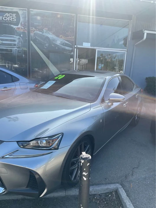 2020 Lexus IS 3rd Gen - Image 2 of 3