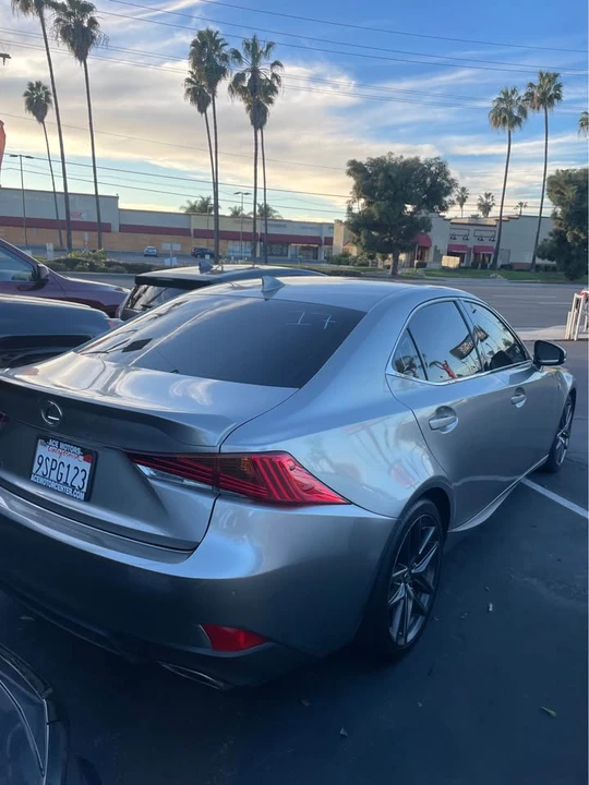 2020 Lexus IS 3rd Gen - Image 4 of 5