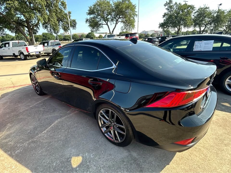 2020 Lexus IS 3rd Gen - Image 3 of 7