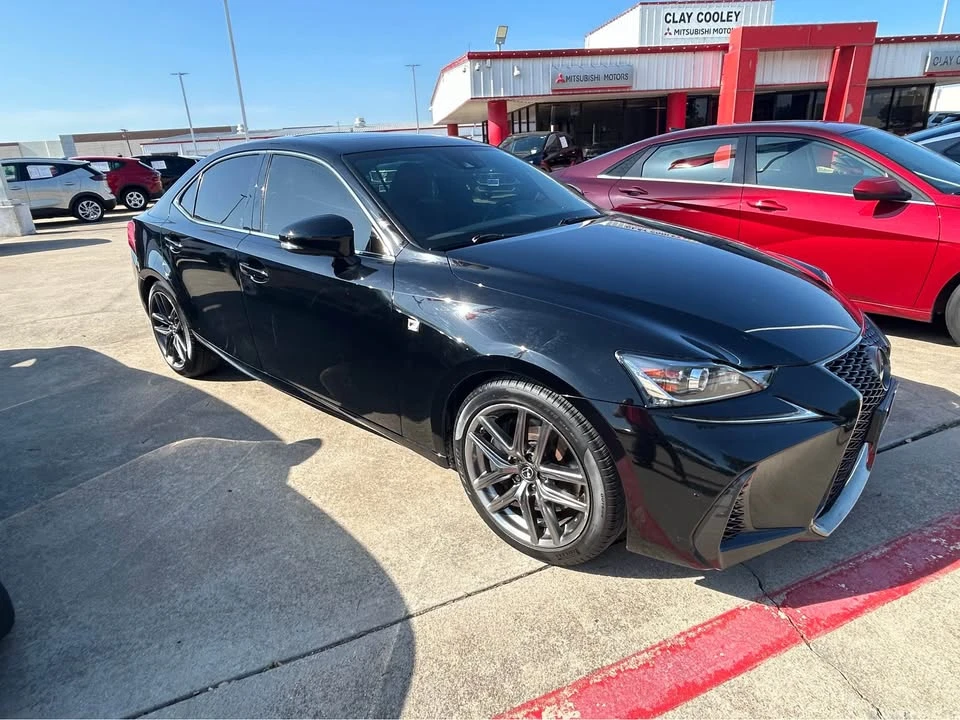 2020 Lexus IS 3rd Gen - Image 2 of 7