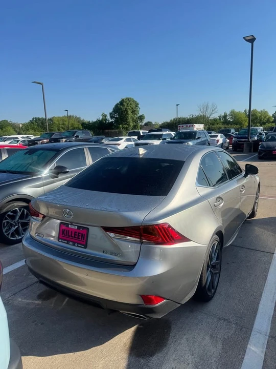 2020 Lexus IS 3rd Gen - Image 3 of 5