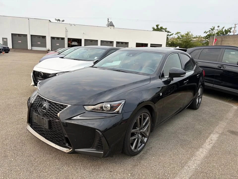 2020 Lexus IS 3rd Gen - Image 3 of 9