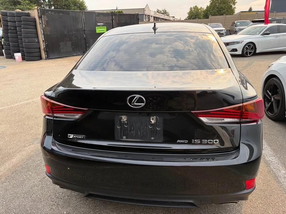 2020 Lexus IS 3rd Gen - Image 7 of 9