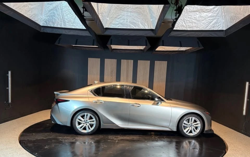 2020 Lexus IS 3rd Gen - Image 6 of 10