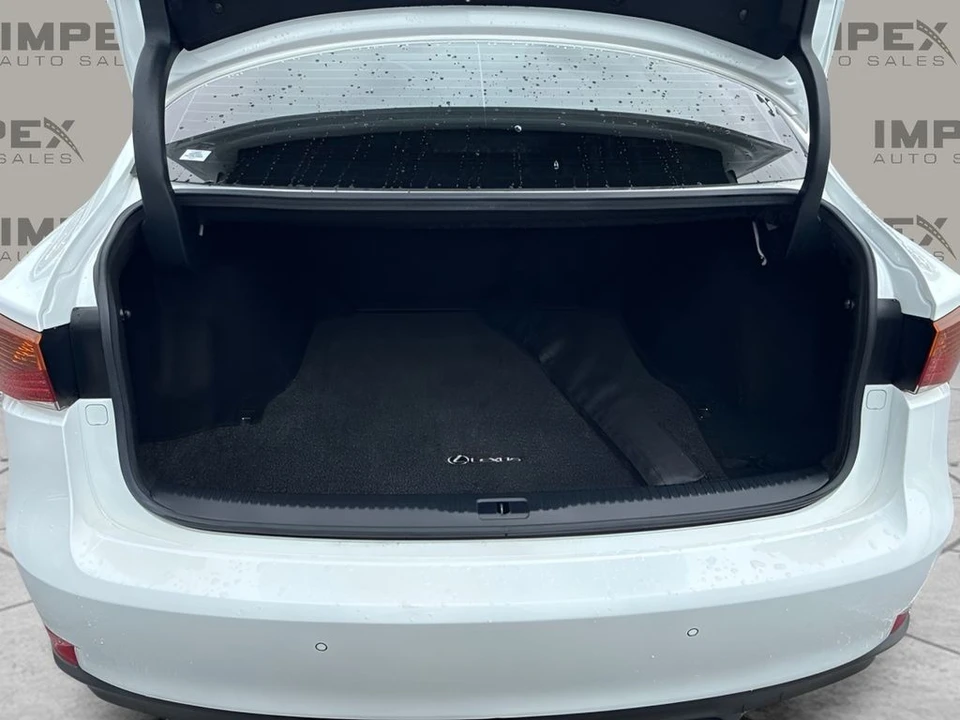 2020 Lexus IS 3rd Gen - Image 19 of 25