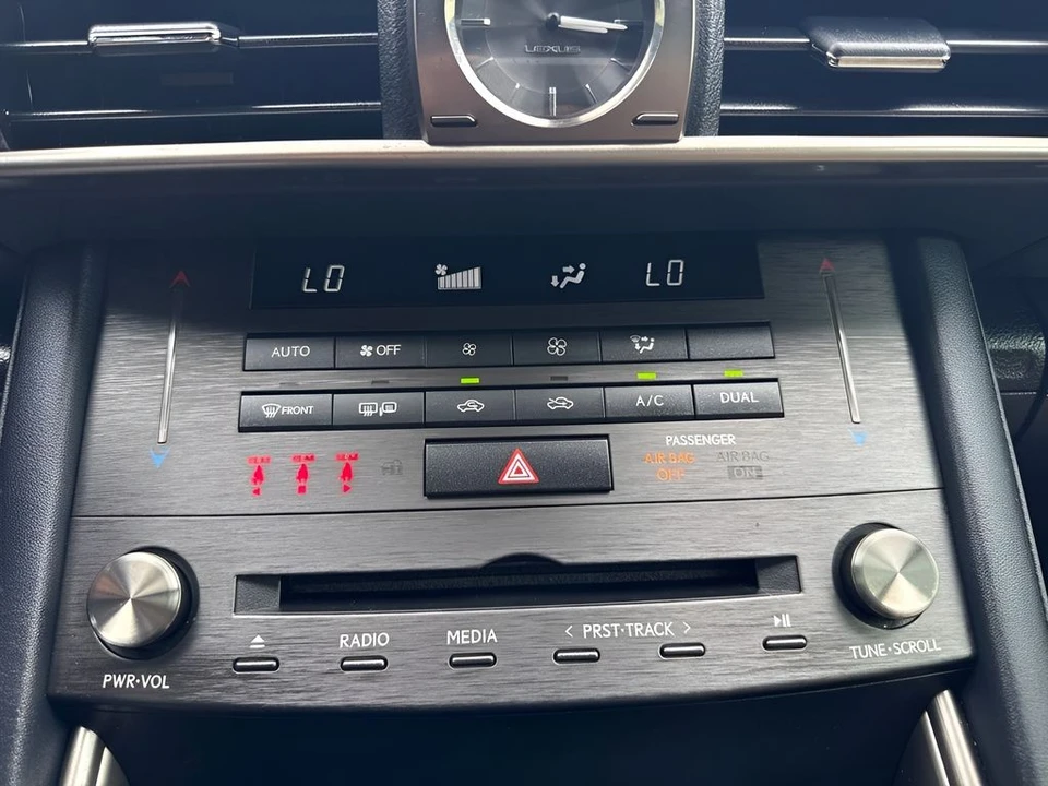 2020 Lexus IS 3rd Gen - Image 11 of 25