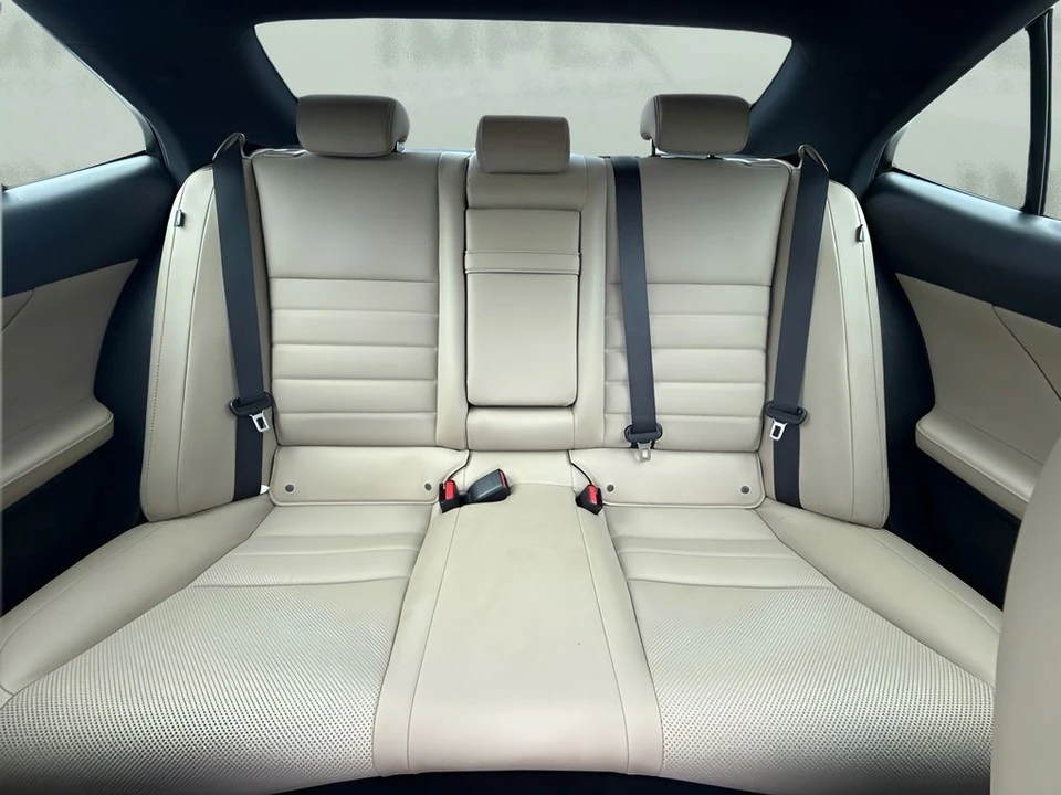 2020 Lexus IS 3rd Gen - Image 7 of 25