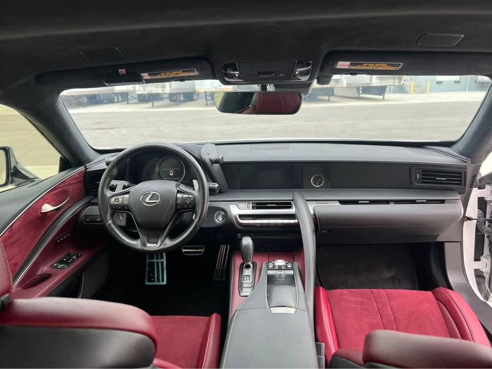 2020 Lexus LC - Image 10 of 17