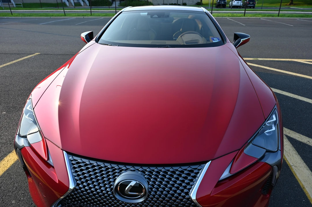 2020 Lexus LC - Image 24 of 31