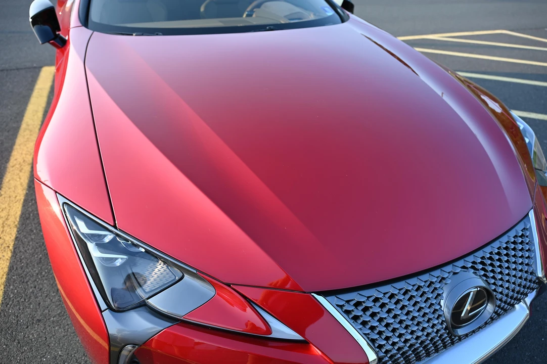 2020 Lexus LC - Image 19 of 31