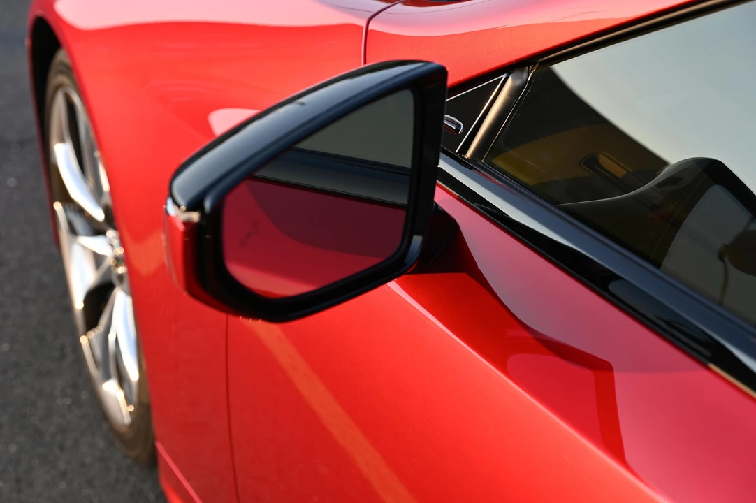 2020 Lexus LC - Image 31 of 31