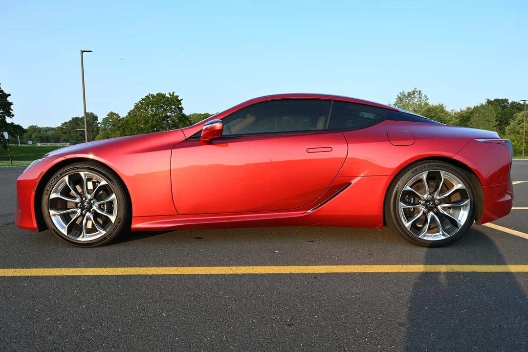 2020 Lexus LC - Image 3 of 31