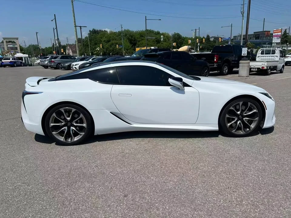 2020 Lexus LC - Image 5 of 9