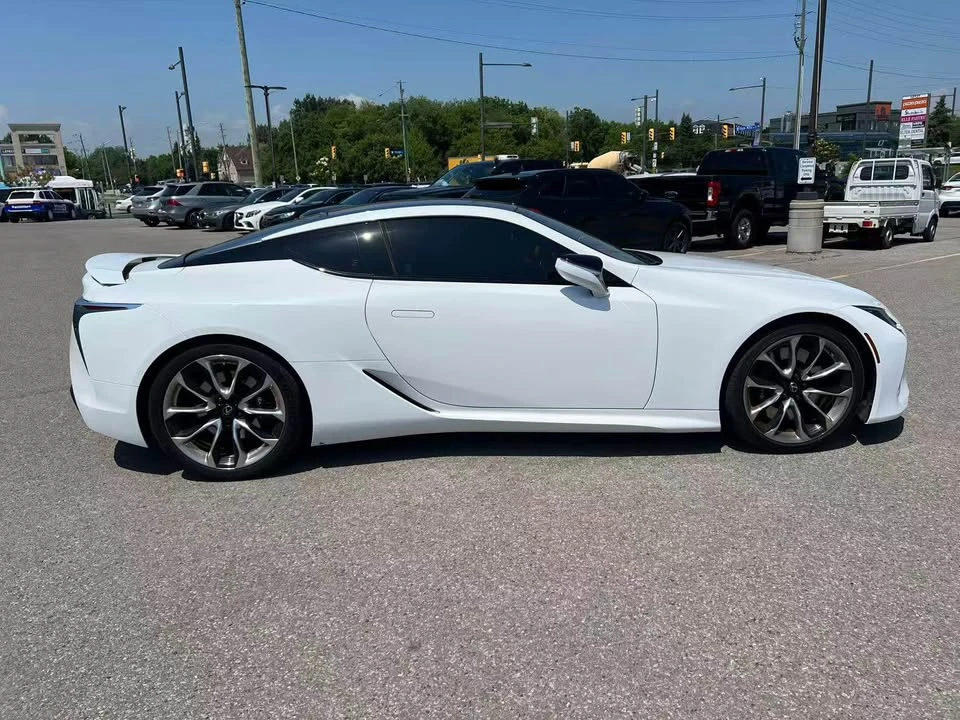 2020 Lexus LC - Image 5 of 8
