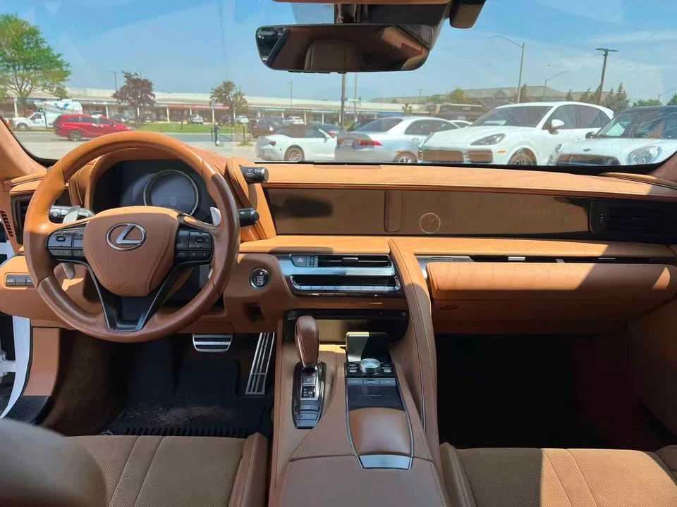 2020 Lexus LC - Image 6 of 7