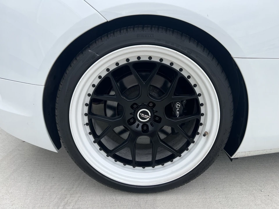 2020 Lexus LC - Image 9 of 21