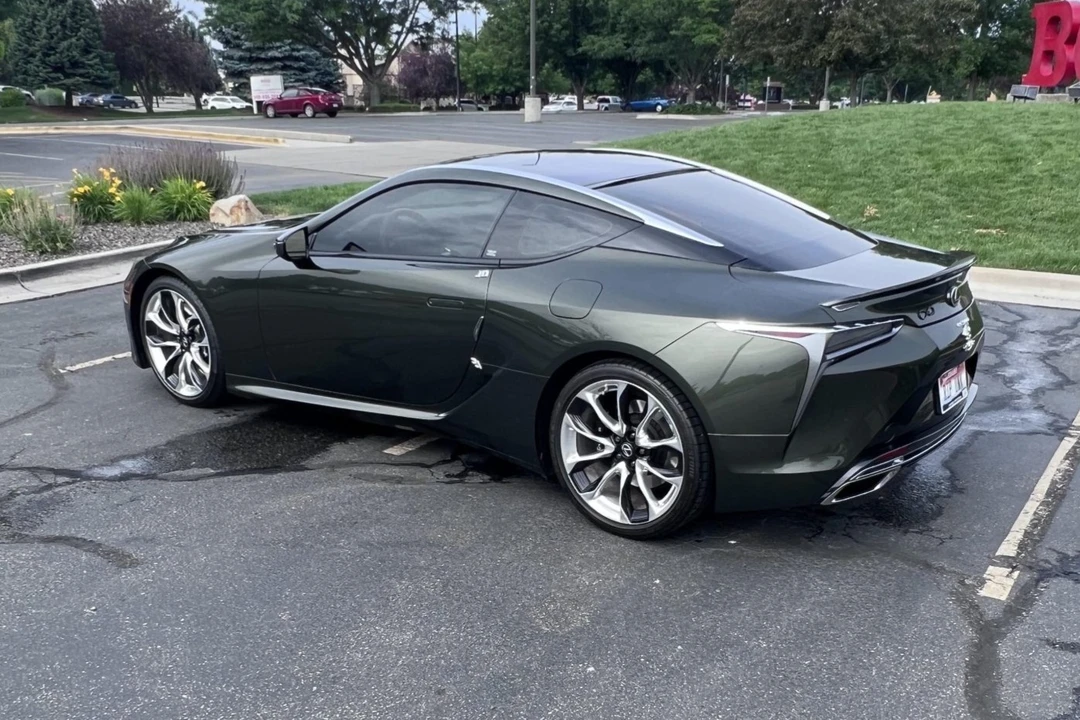 2020 Lexus LC - Image 8 of 31