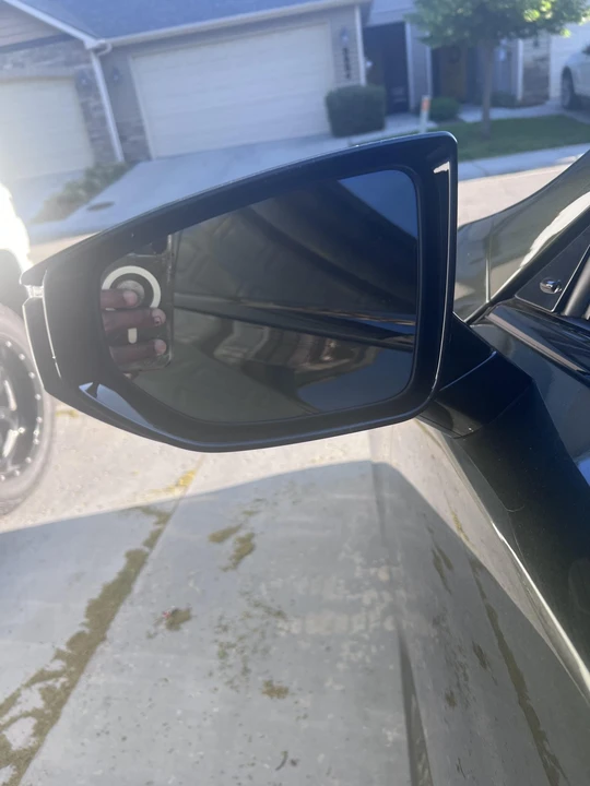 2020 Lexus LC - Image 27 of 31
