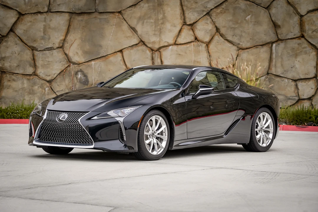 2020 Lexus LC - Image 3 of 31