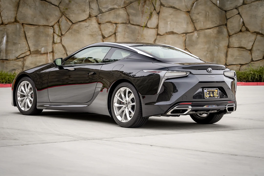 2020 Lexus LC - Image 5 of 31