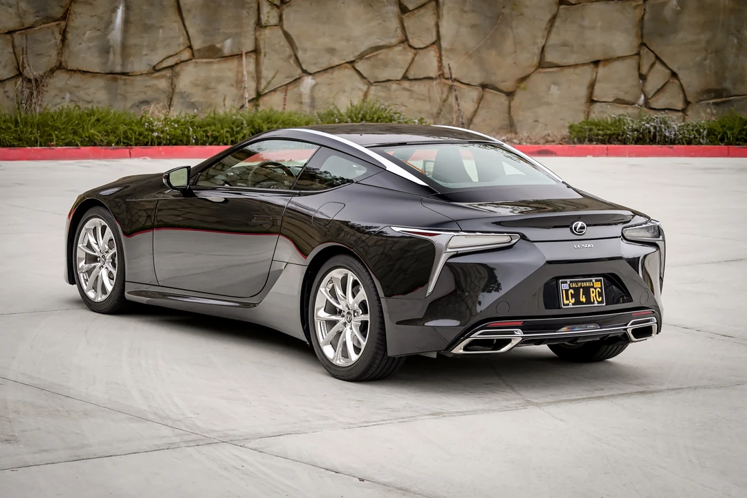 2020 Lexus LC - Image 6 of 31